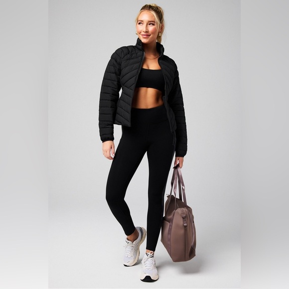 New - Fabletics Lightweight Adventure Jacket - Picture 3 of 4